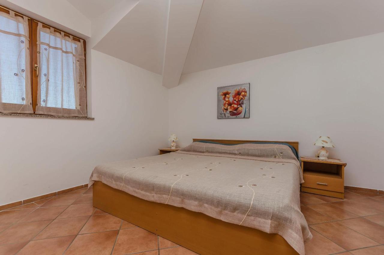 Apartments Villa Estella Srima Ngoại thất bức ảnh