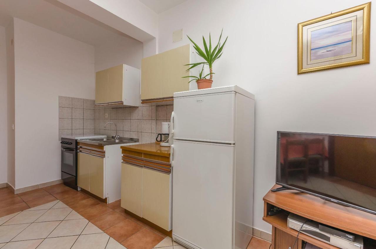 Apartments Villa Estella Srima Ngoại thất bức ảnh