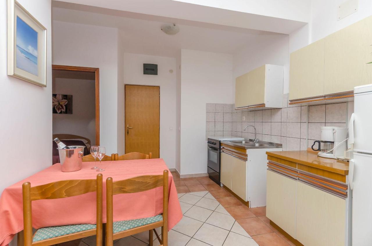 Apartments Villa Estella Srima Ngoại thất bức ảnh