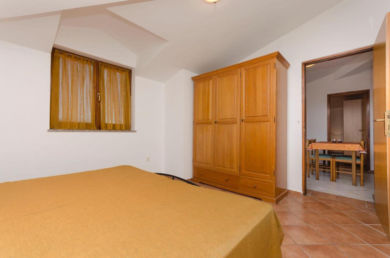 Apartments Villa Estella Srima Ngoại thất bức ảnh
