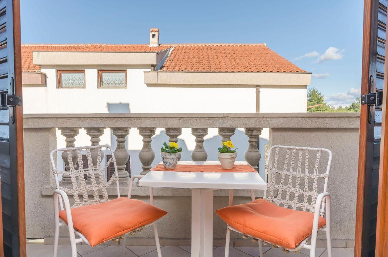 Apartments Villa Estella Srima Ngoại thất bức ảnh